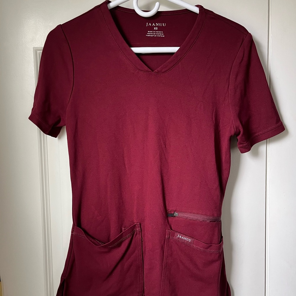 JAANU SCRUB TOP AND PANTS